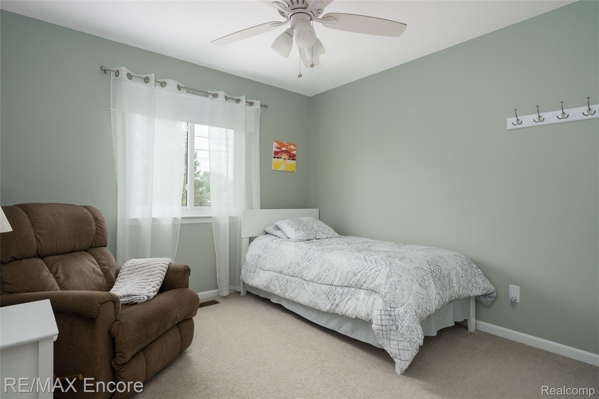 128 South Baldwin Road Oxford, MI 48371 - Photo 27 of 42 BEDROOM #3
