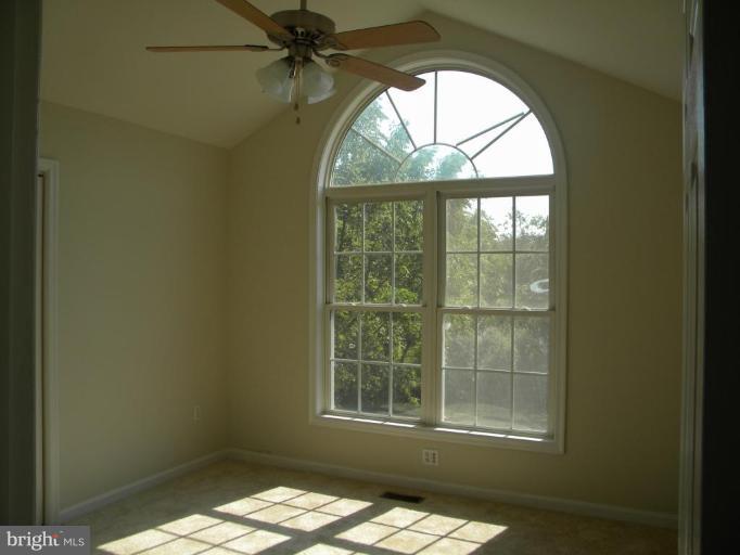 13432 Hume Road Hume, VA 22639 - Photo 12 of 13 Bedroom #2