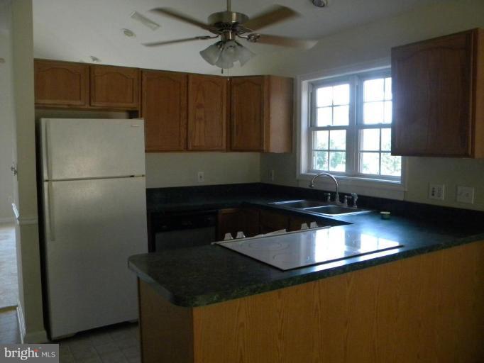 13432 Hume Road Hume, VA 22639 - Photo 9 of 13 Kitchen #2