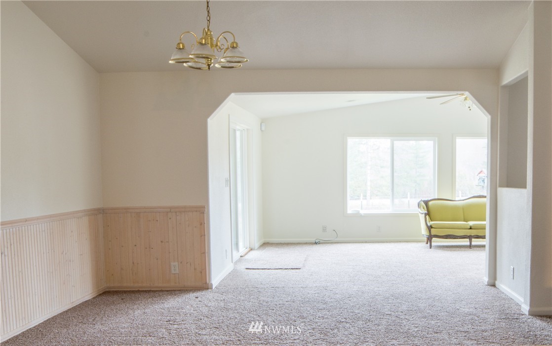 5501 Gahs Road South Roy, WA 98580 - Photo 3 of 18 Gallery Image 3