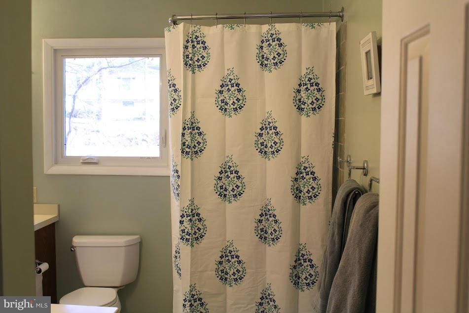 624 Rolling Dale Road Annapolis, MD 21401 - Photo 21 of 25 Bath