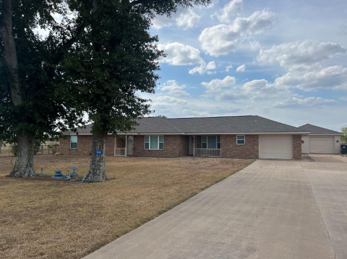 566 Schmidt Road Sealy, TX 77474 - Photo 2 of 20 front view of a house with a dry yard