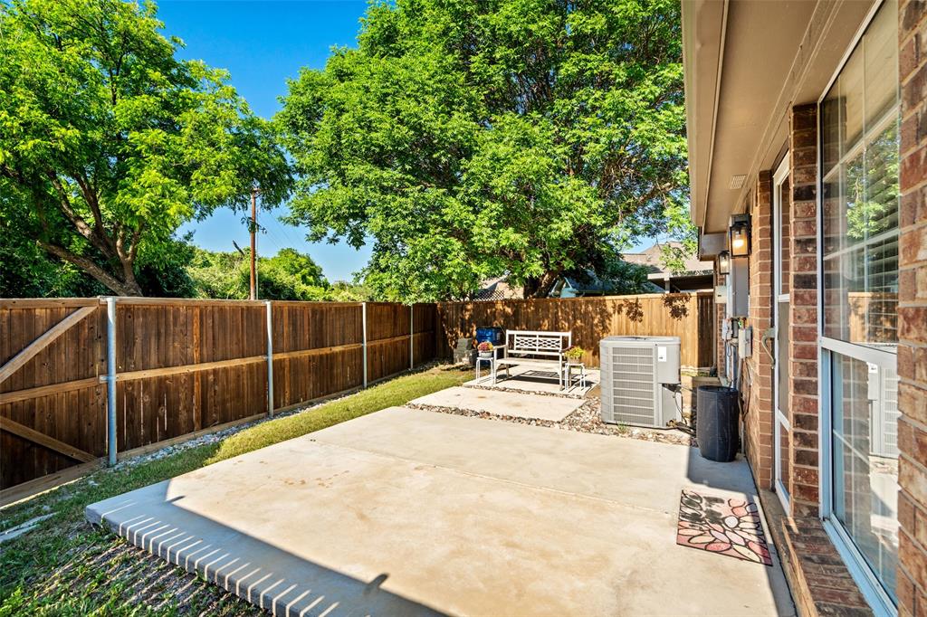 381 Arbor Lane Euless, TX 76039 - Photo 28 of 38