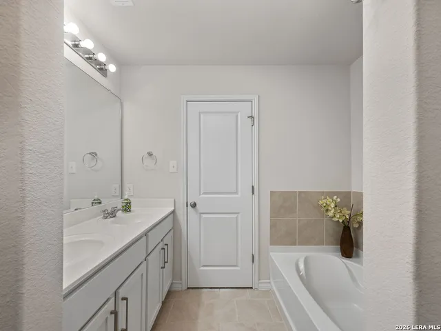 $2,450 | 22146 Pivot, San Antonio, TX 78261