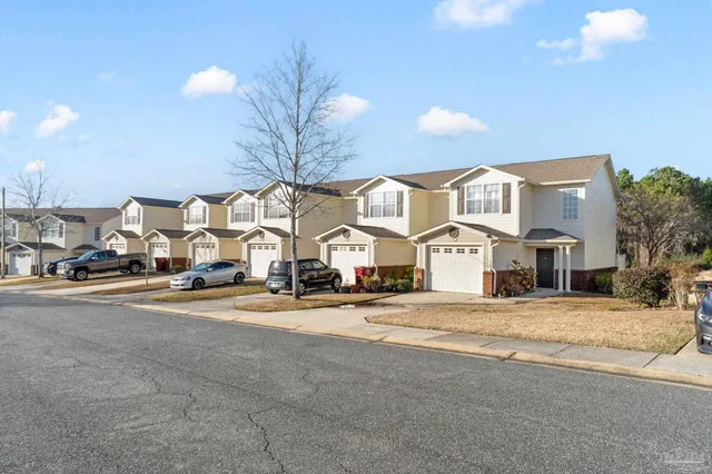 $1,650 | 707 Majestic Drive, Crestview, FL 32536