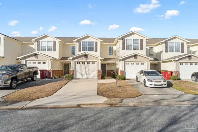 $1,650 | 707 Majestic Drive, Crestview, FL 32536