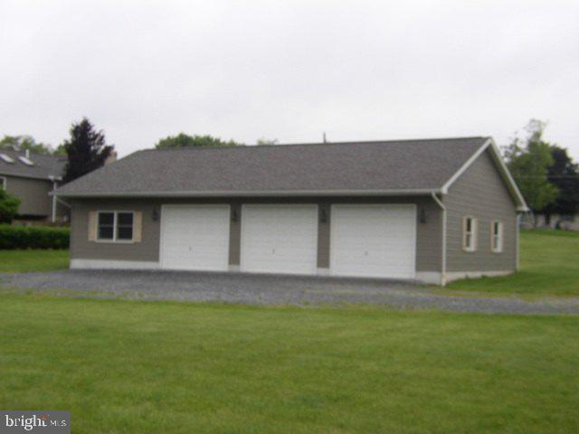 55 Hickorytown Road Carlisle, PA 17015 - Photo 2 of 12