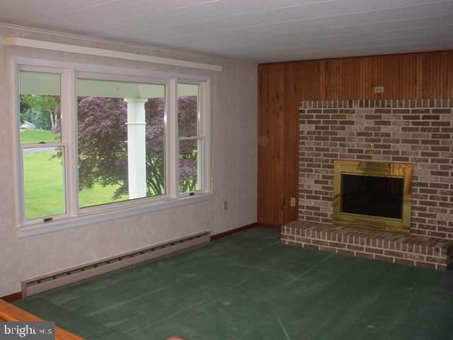 55 Hickorytown Road Carlisle, PA 17015 - Photo 5 of 12