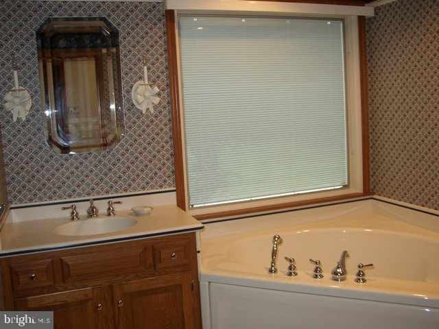 55 Hickorytown Road Carlisle, PA 17015 - Photo 9 of 12