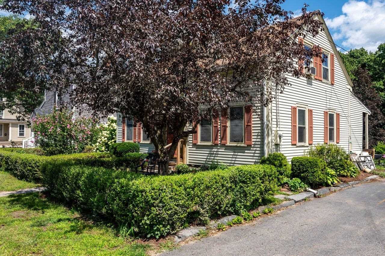 9 Oak Street Exeter, NH 03833 - Photo 3 of 35