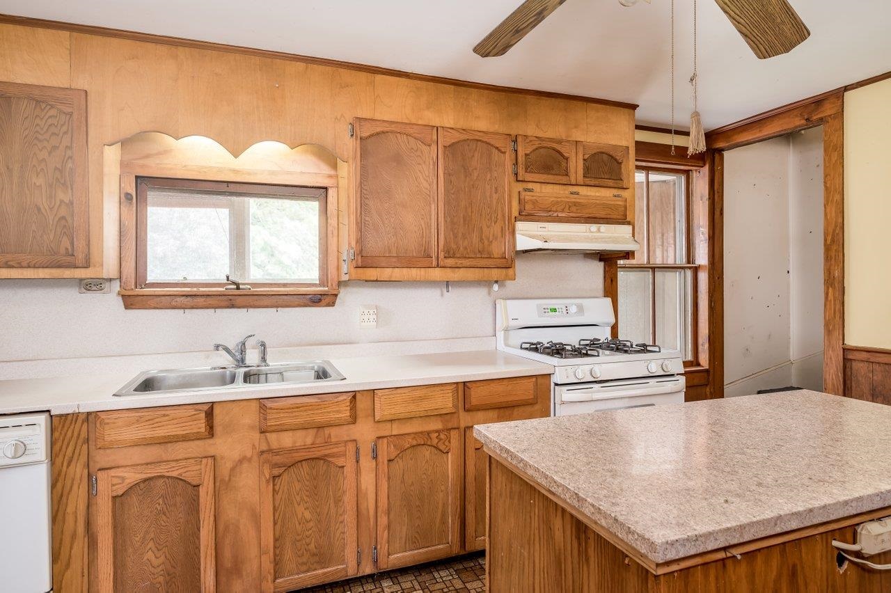 9 Oak Street Exeter, NH 03833 - Photo 32 of 35