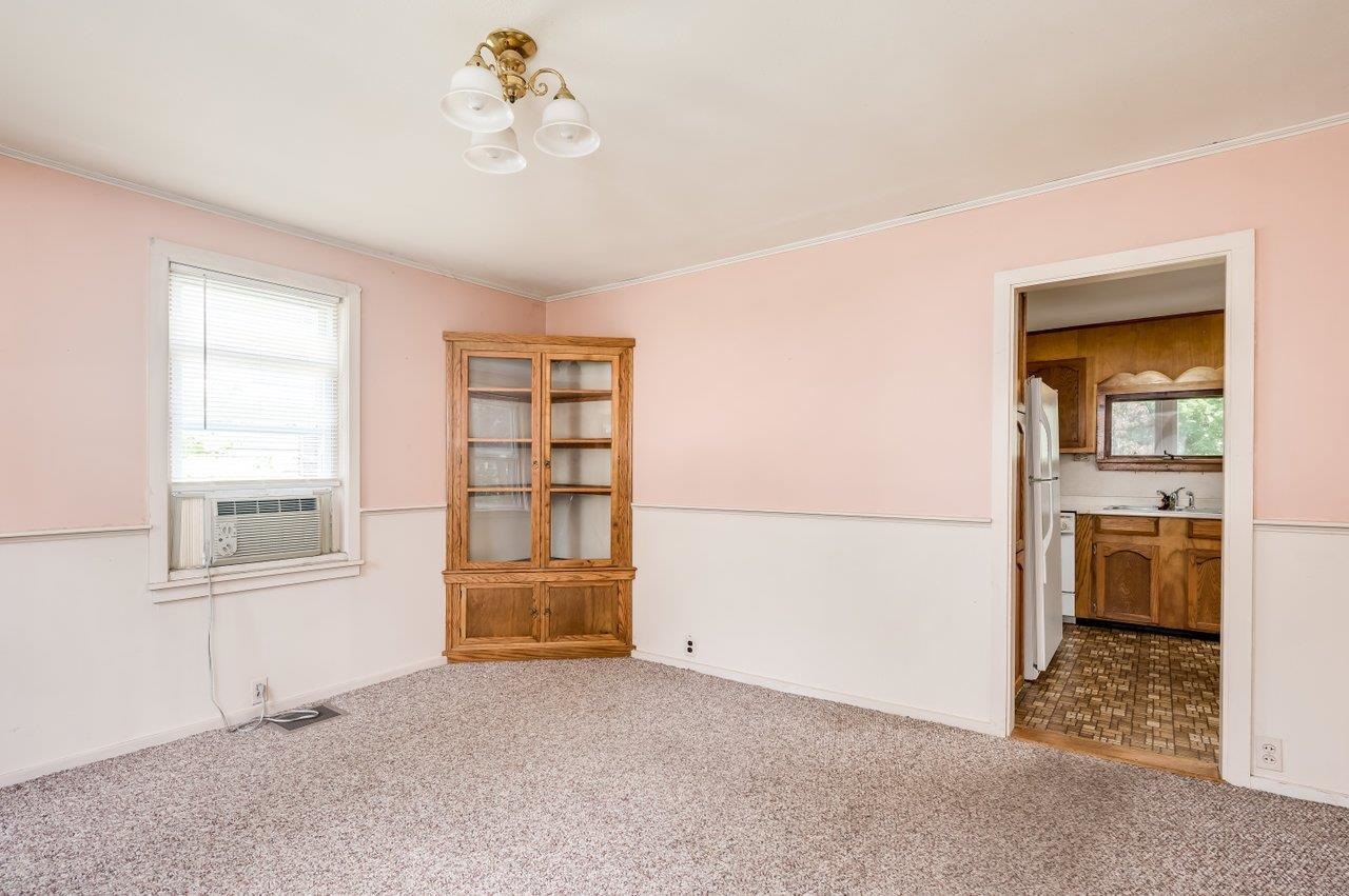 9 Oak Street Exeter, NH 03833 - Photo 9 of 35