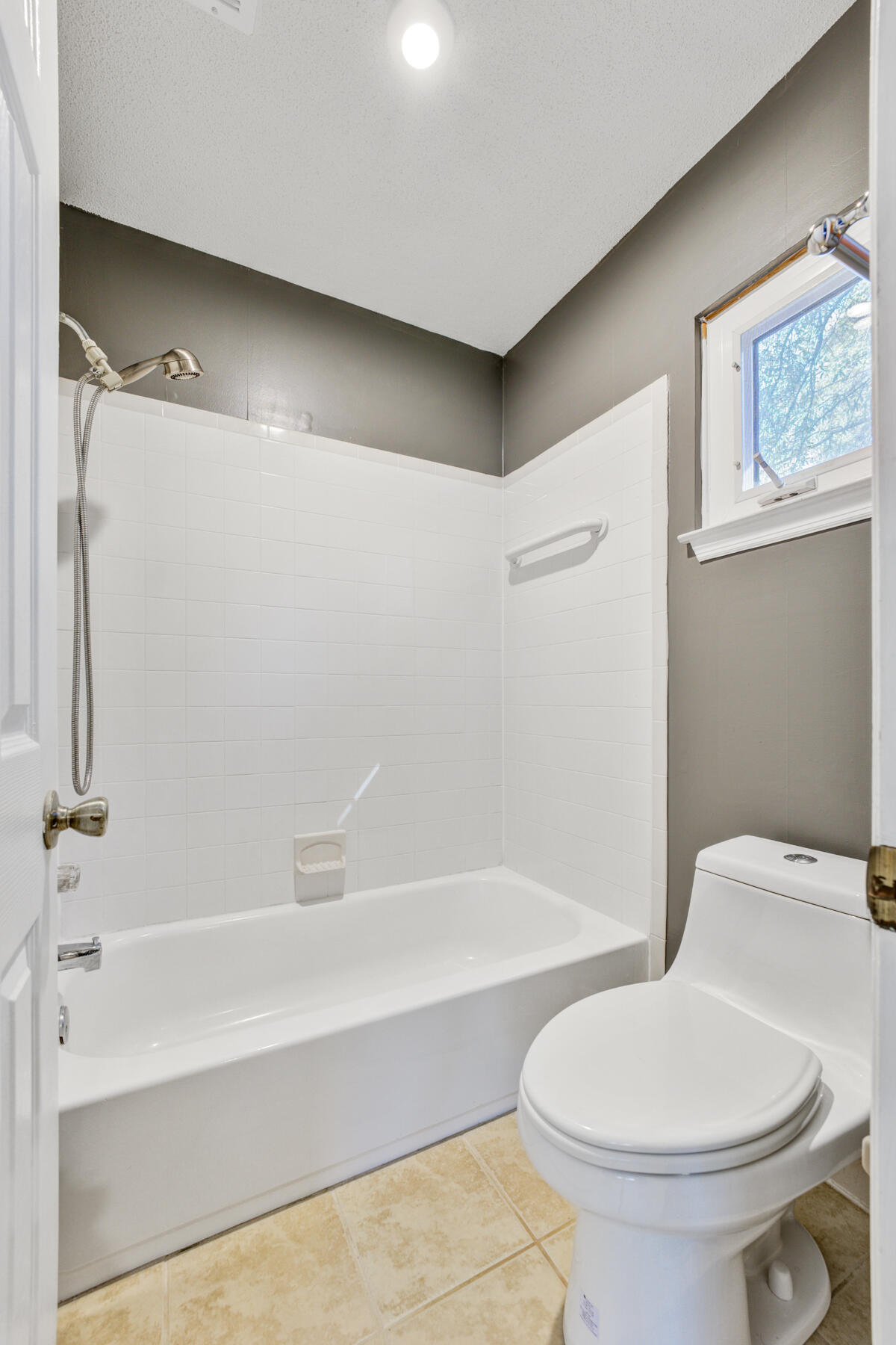 2721 Ashley Ferry Road Charleston, SC 29414 - Photo 22 of 35 2721 Ashley Ferry Rd, Charleston SC (22)