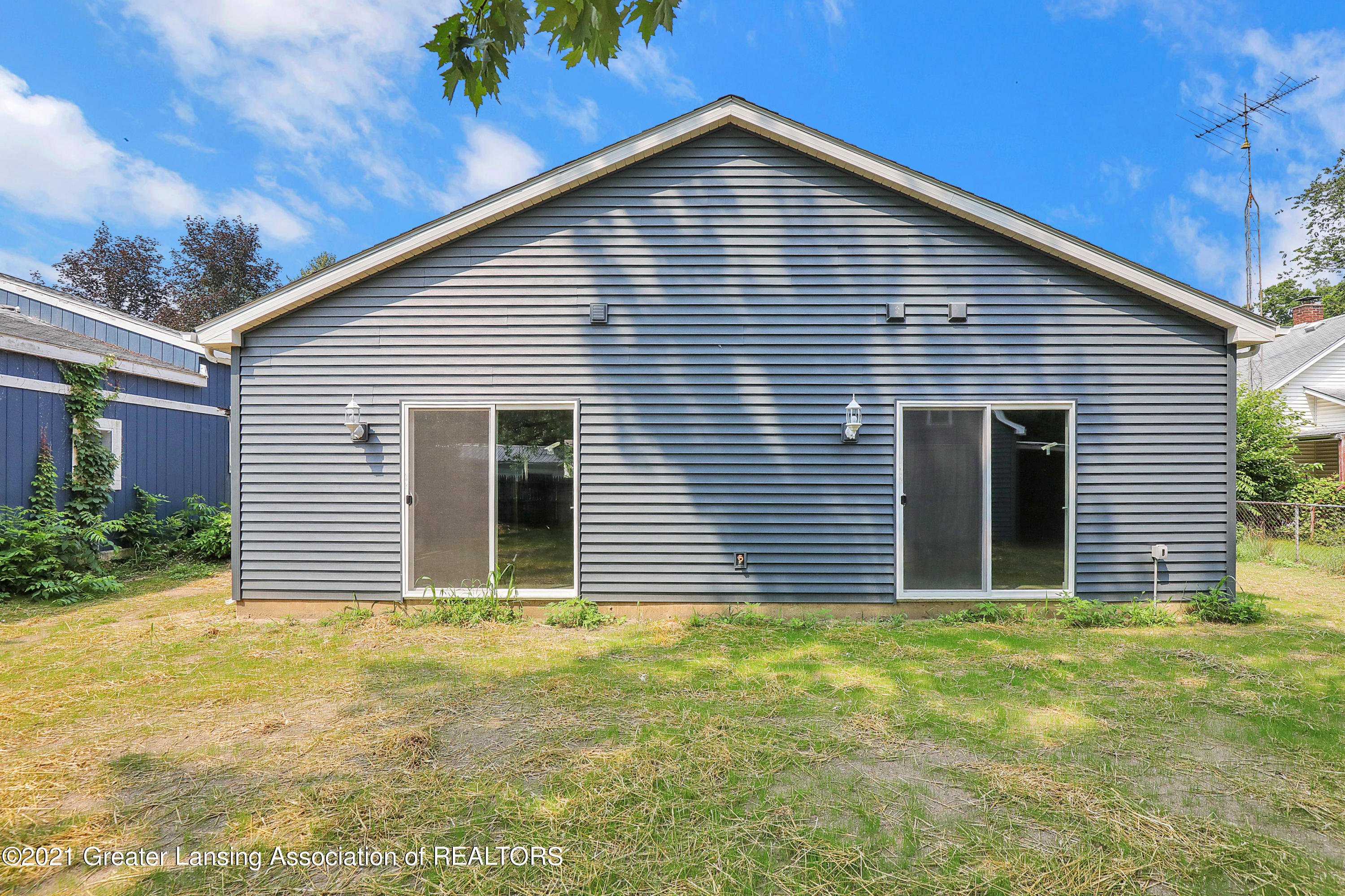 123 South Lincoln Street Perry, MI 48872 - Photo 19 of 21 9I3A0137