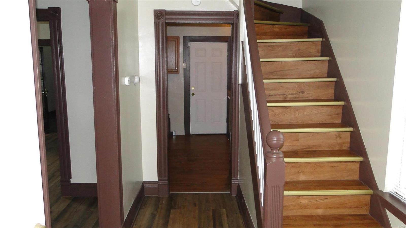 2803 North Hanley Road St. Louis, MO 63114 - Photo 3 of 23 Gallery Image 3