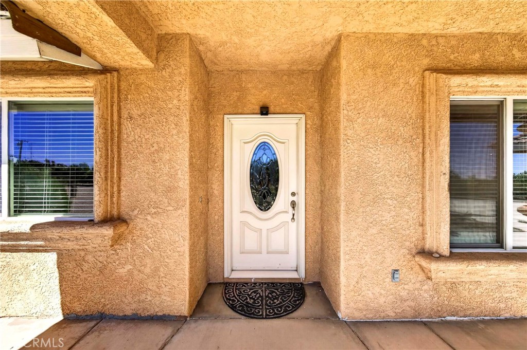 10624 Nugget Road Phelan, CA 92371 - Photo 9 of 70
