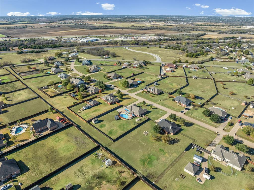 112 Springfield Lane Red Oak, TX 75165 - Photo 39 of 40 an aerial view of residential houses with outdoor space