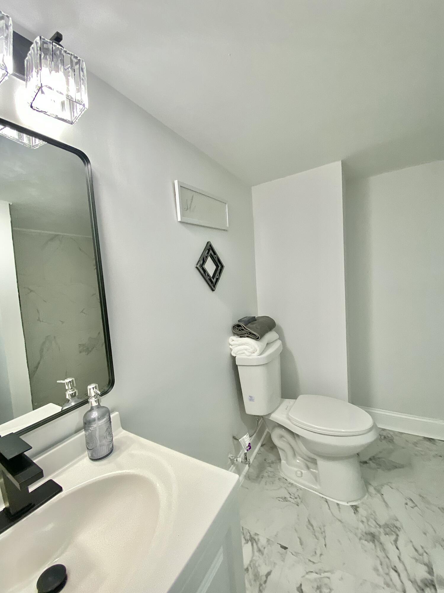5735 North 79th Street Milwaukee, WI 53218 - Photo 25 of 28 Bathroom 3