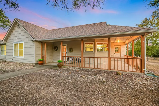 $660,000 | 189 Shady Oaks Loop, Cedar Creek, TX 78612