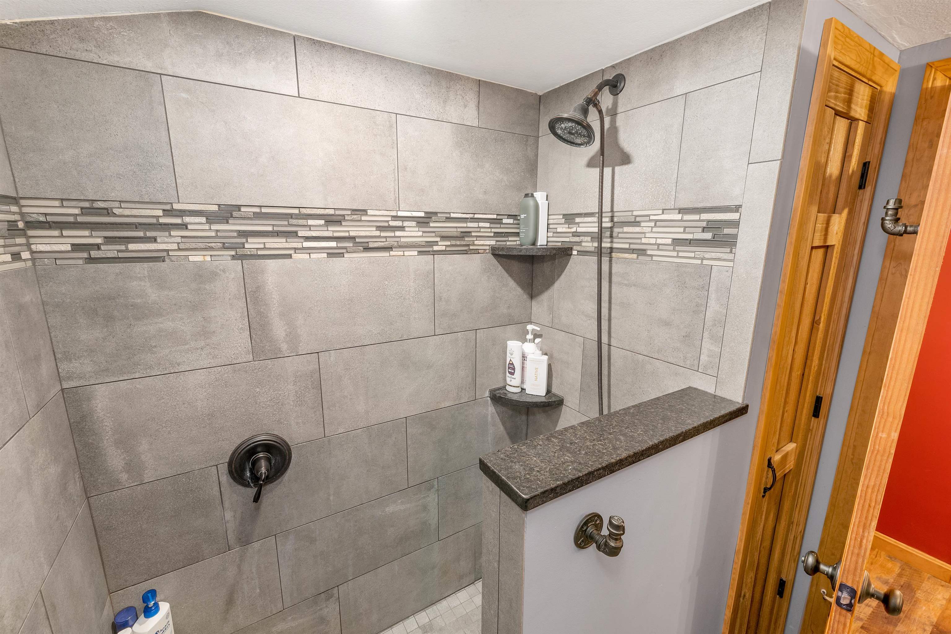 13 Ronald Road Wolfeboro, NH 03894 - Photo 18 of 29 Gallery Image 18