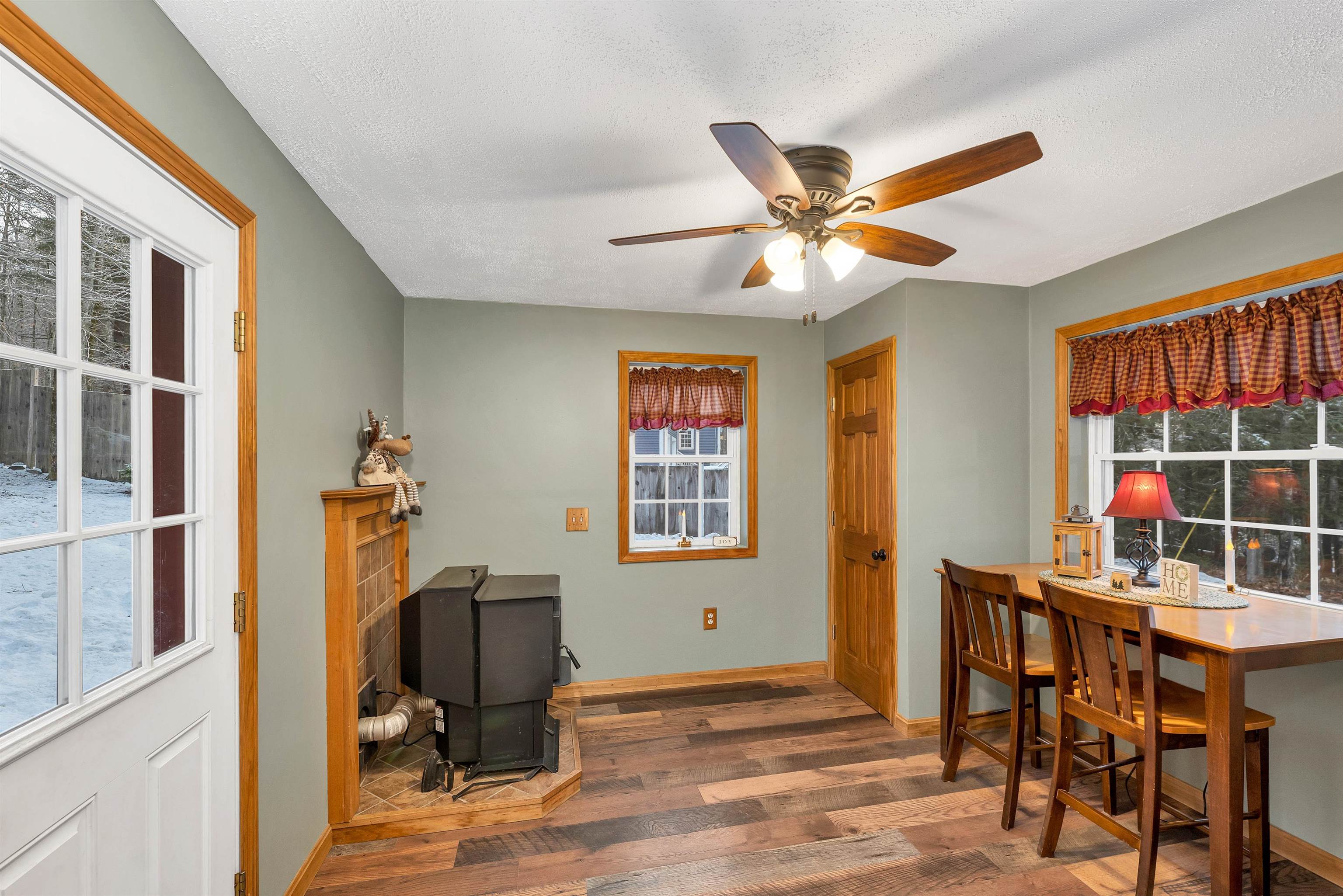 13 Ronald Road Wolfeboro, NH 03894 - Photo 4 of 29 Gallery Image 4