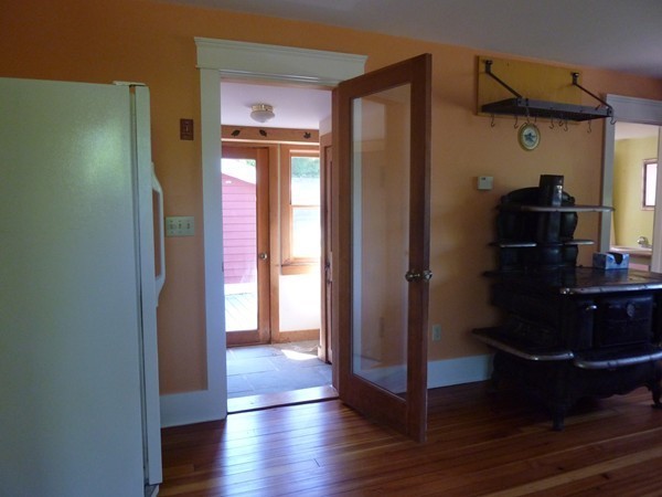 1504 Westhampton Road Northampton, MA 01062 - Photo 4 of 27