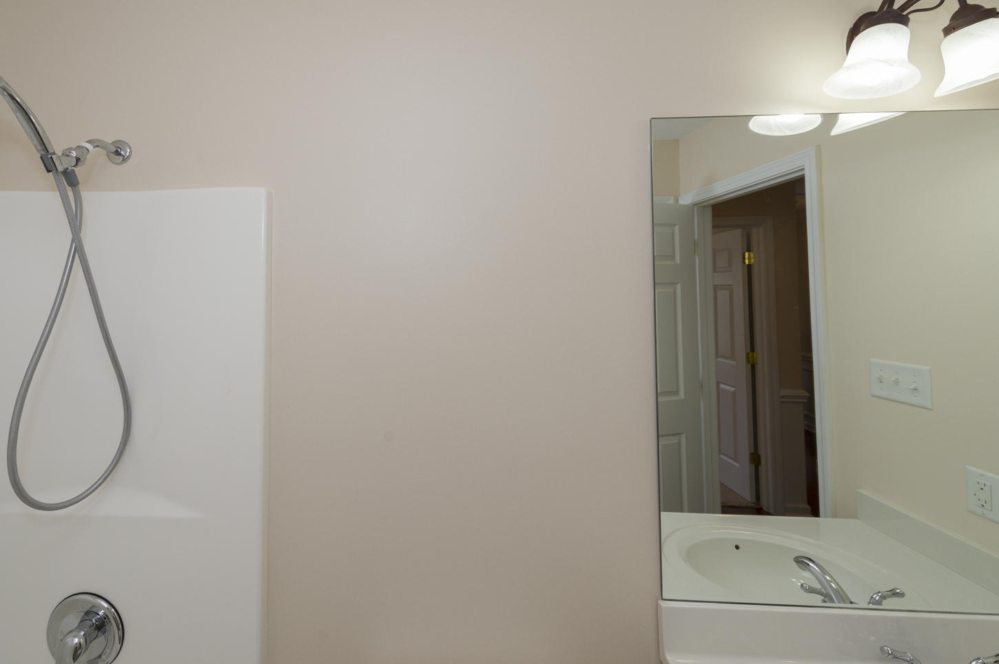 6139 Kristins Gate Way Powell, TN 37849 - Photo 21 of 30 Full Bath - Main Floor