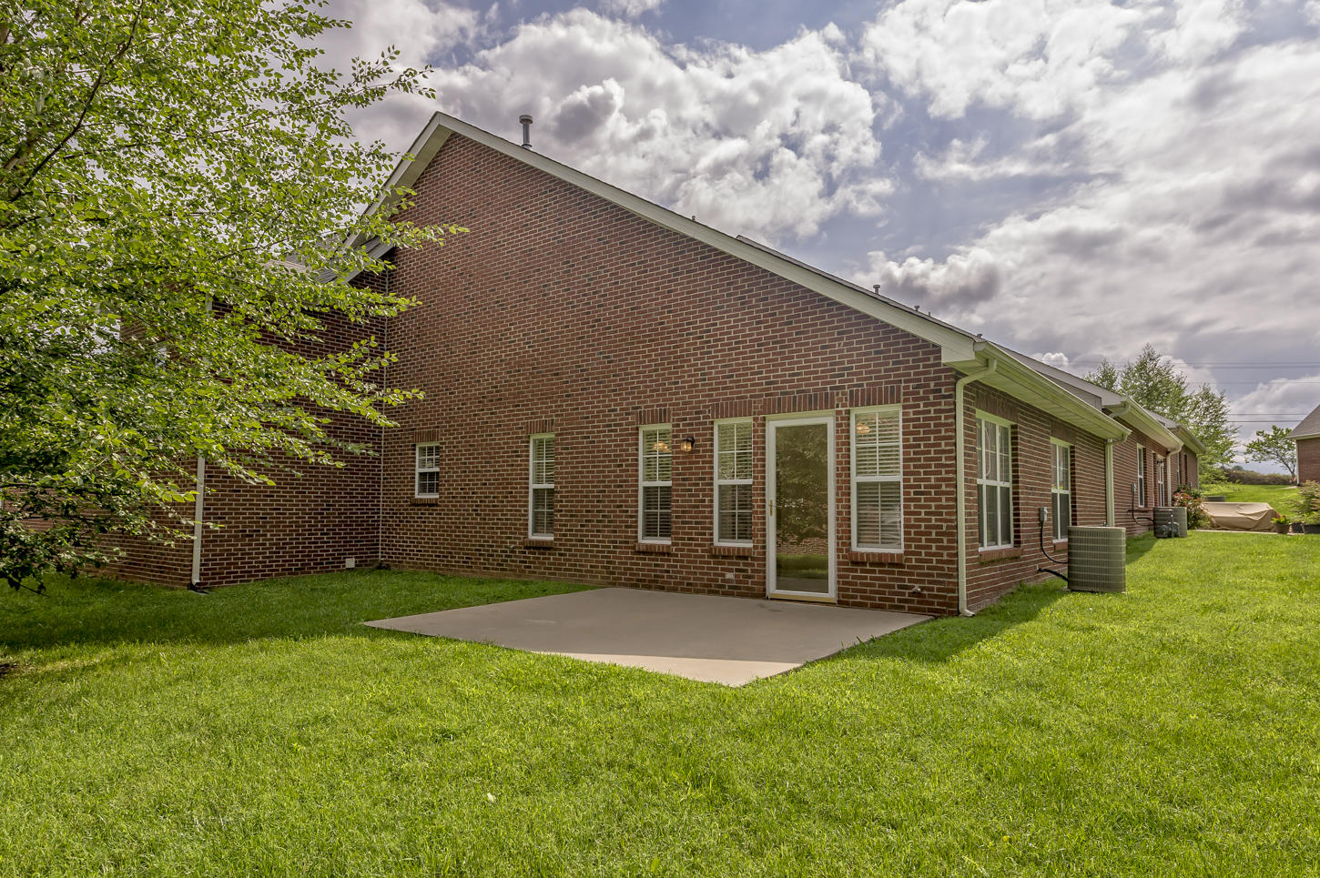 6139 Kristins Gate Way Powell, TN 37849 - Photo 29 of 30 Desirable End Unit