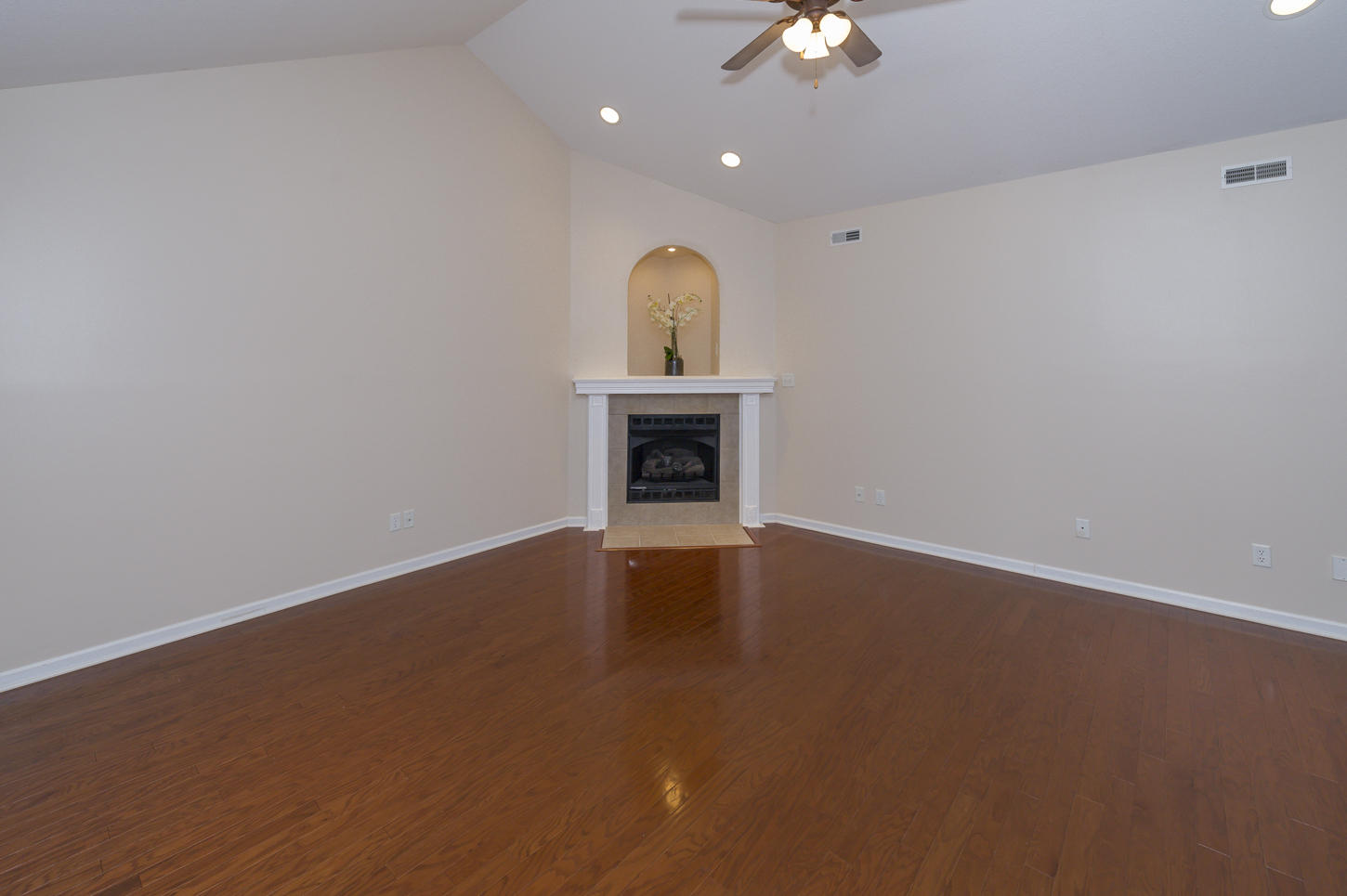 6139 Kristins Gate Way Powell, TN 37849 - Photo 6 of 30 Expansive Cathedral Ceilings