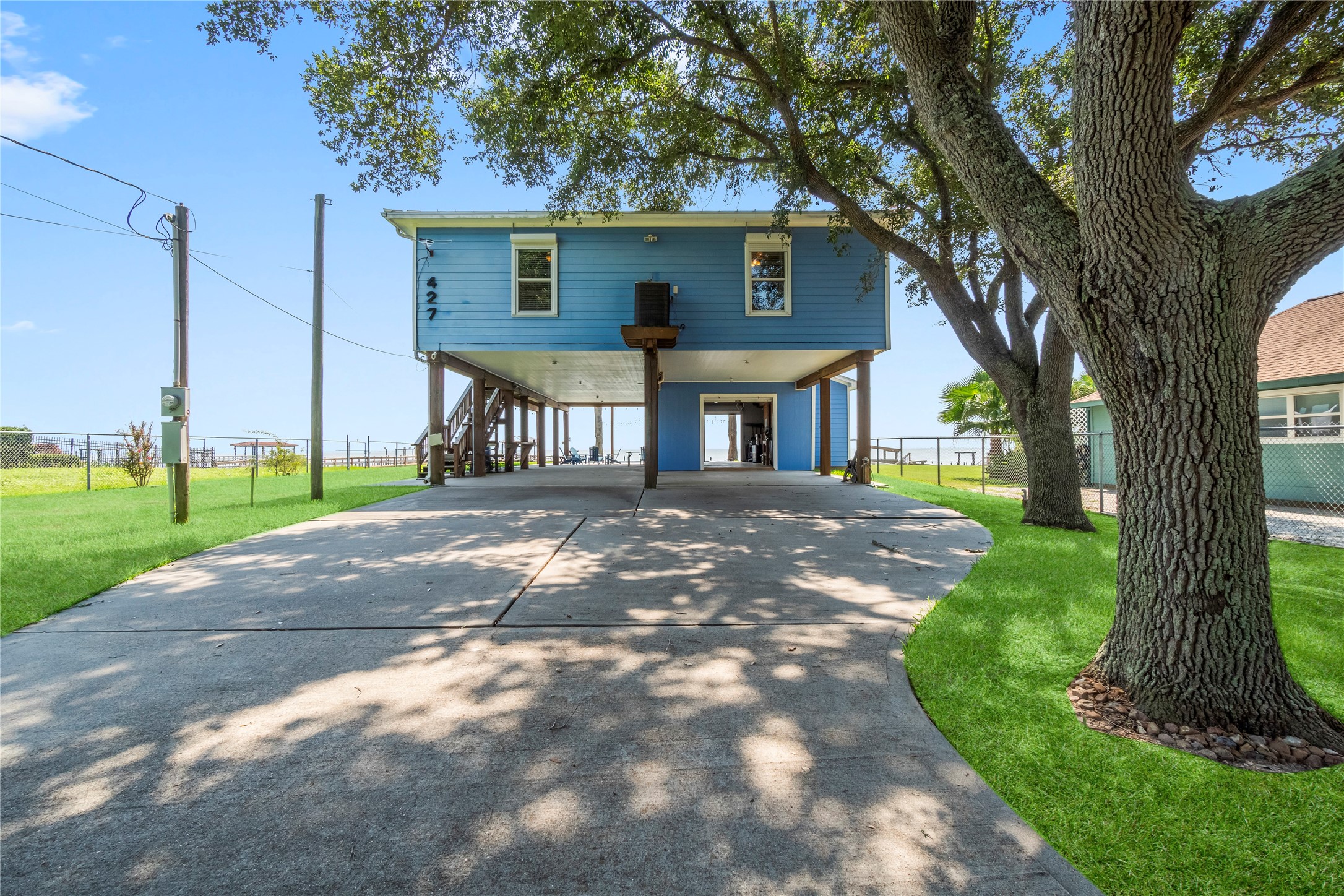 427 2nd Street San Leon, TX 77539 - Photo 9 of 30 a view of a house with a yard