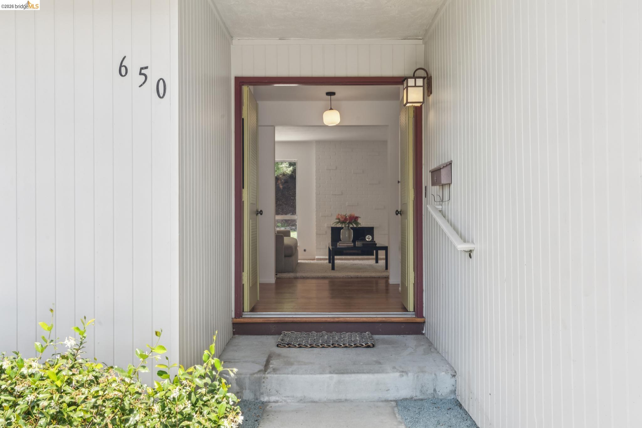 650 Marlesta Road Pinole, CA 94564 - Photo 9 of 64