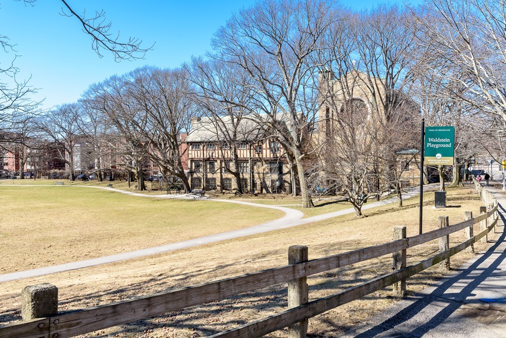 42 Dean Road, Unit 6 Brookline, MA 02445 - Photo 20 of 20