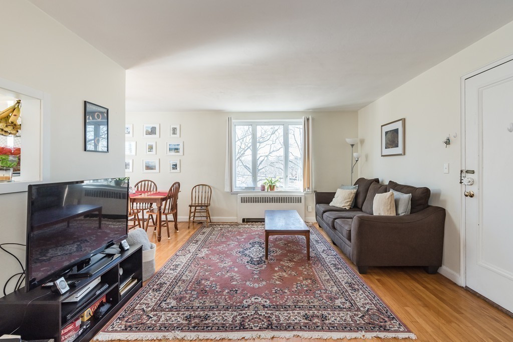 42 Dean Road, Unit 6 Brookline, MA 02445 - Photo 5 of 20
