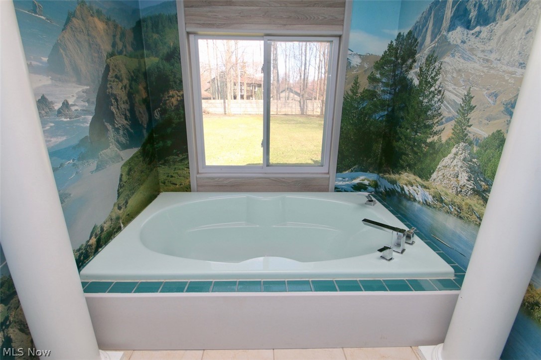 14766 Boston Road Strongsville, OH 44136 - Photo 26 of 43 Primary Bedroom Soaking Tub