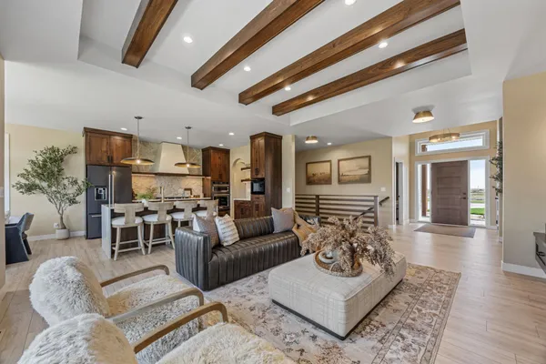 $1,099,900 | 6833 Sunrise Point, Horace, ND 58047