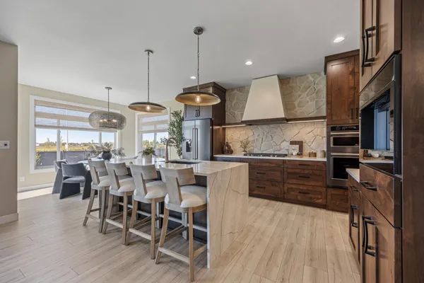 $1,099,900 | 6833 Sunrise Point, Horace, ND 58047