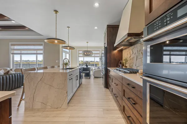 $1,099,900 | 6833 Sunrise Point, Horace, ND 58047