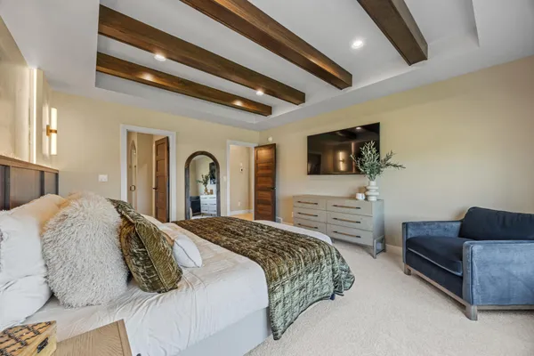 $1,099,900 | 6833 Sunrise Point, Horace, ND 58047