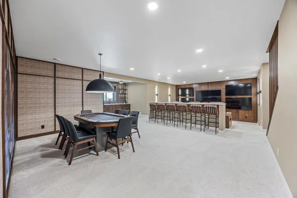 $1,099,900 | 6833 Sunrise Point, Horace, ND 58047