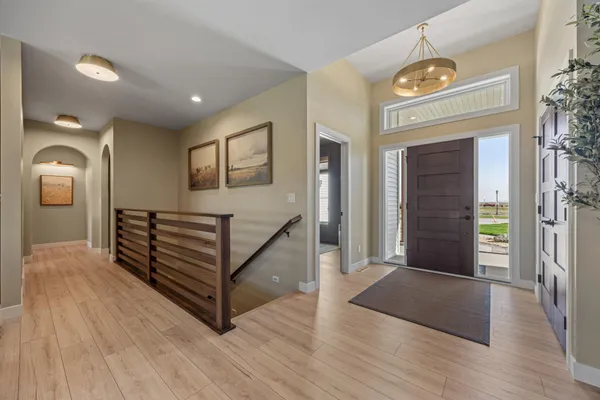 $1,099,900 | 6833 Sunrise Point, Horace, ND 58047