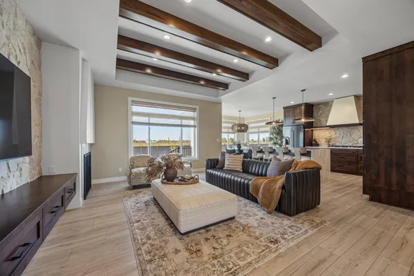 $1,099,900 | 6833 Sunrise Point, Horace, ND 58047