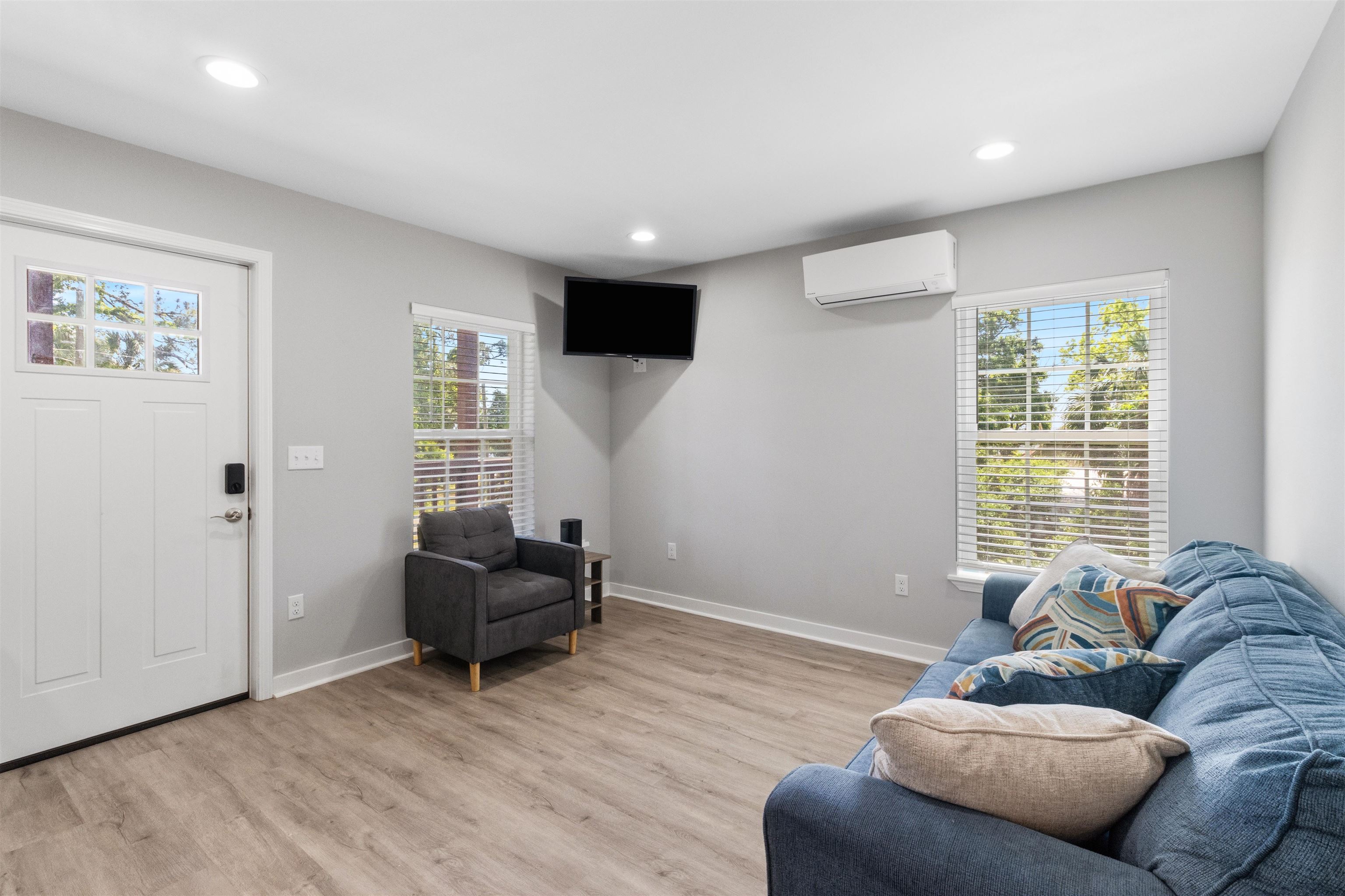 9 Shuler Street Eastpoint, FL 32328 - Photo 7 of 41