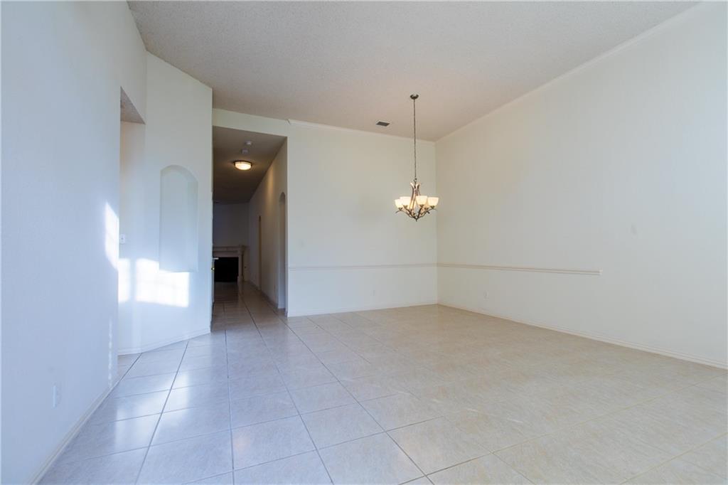 8216 Spring Valley Lane Plano, TX 75025 - Photo 11 of 27