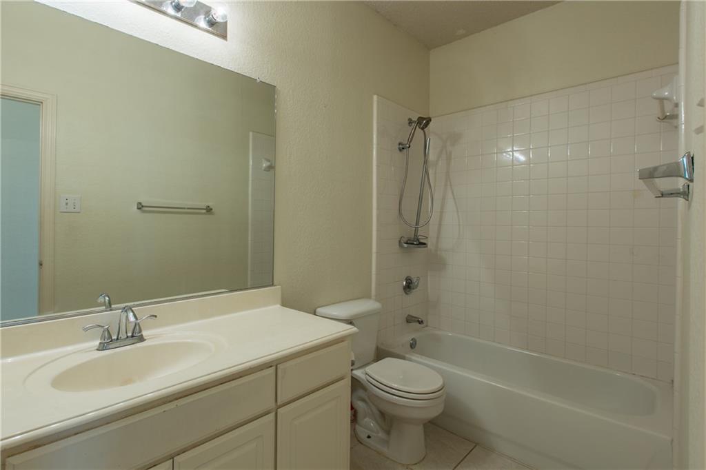 8216 Spring Valley Lane Plano, TX 75025 - Photo 14 of 27