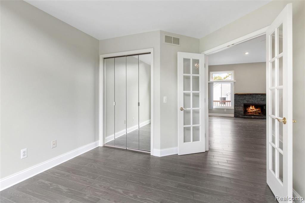 3327 Fairgrove Terrace Rochester Hills, MI 48309 - Photo 12 of 55
