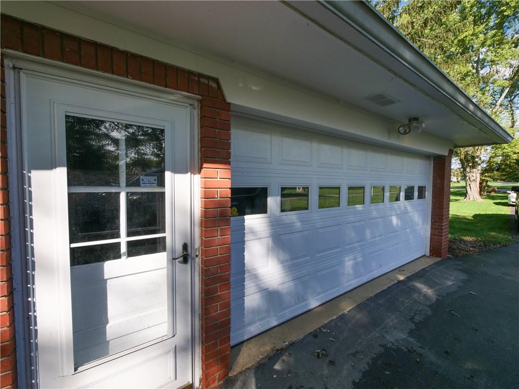 9651 Vandergriff Road Indianapolis, IN 46239 - Photo 4 of 43