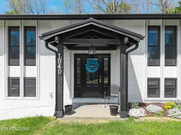 $489,900 | 1040 Chris Dale Drive, Seymour, TN 37865