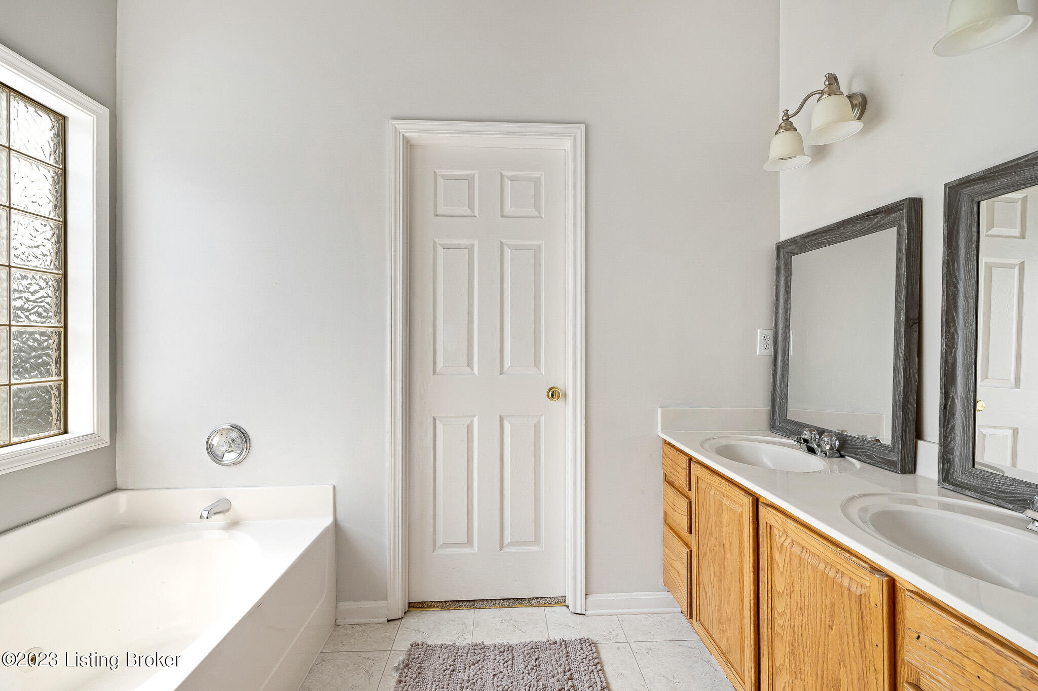 8314 Adams Run Road Louisville, KY 40228 - Photo 34 of 48 DSC00946