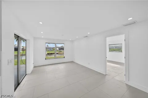 $500,000 | 2031 Southeast 25th Lane, Cape Coral, FL 33904
