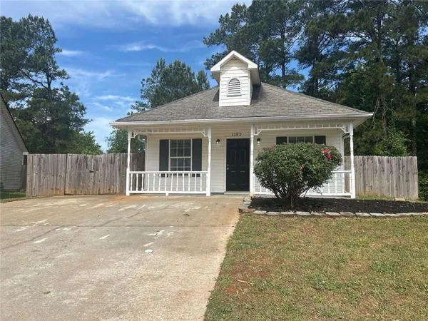 $229,900 | 1382 North Hampton Drive, Hampton, GA 30228
